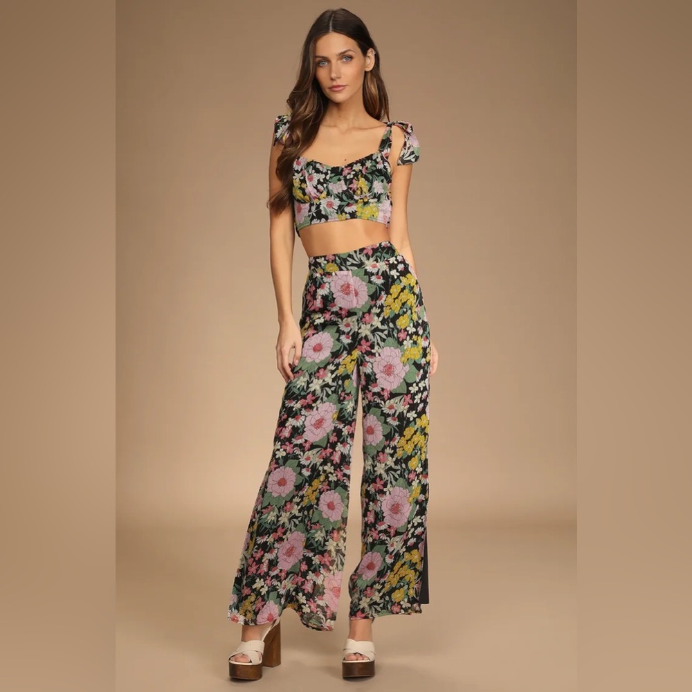 Floral wide leg pants